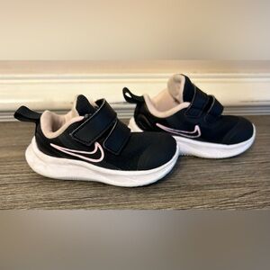 Nike Kids Black and Pink Velcro Athletic Sneakers